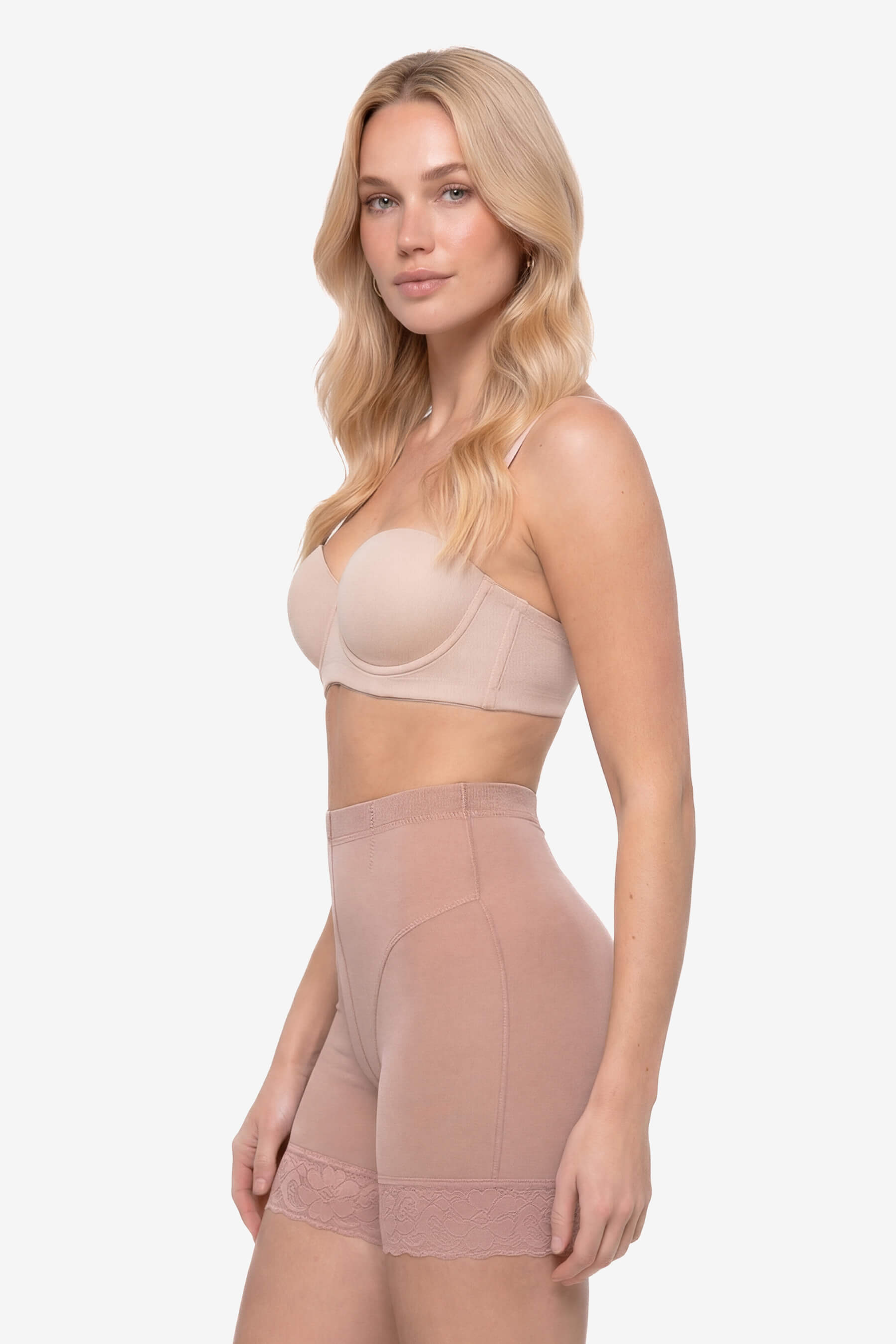 Short Levanta Cola con Varillas | IN0309